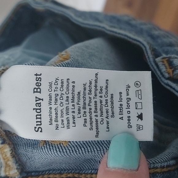 Aritzia Sunday Best Cut Off Jean Short Stretchy High Waist Med Wash Size 27 - Picture 6 of 7